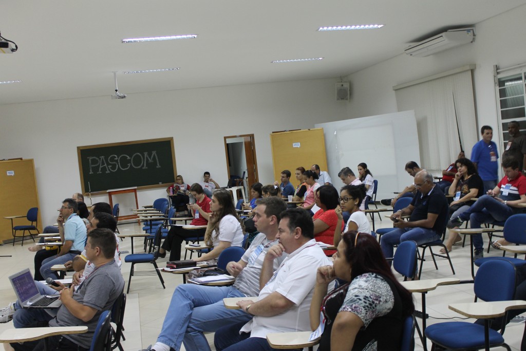 Arquidiocese De Londrina Participa Do Encontro Da Pascom Do Regional