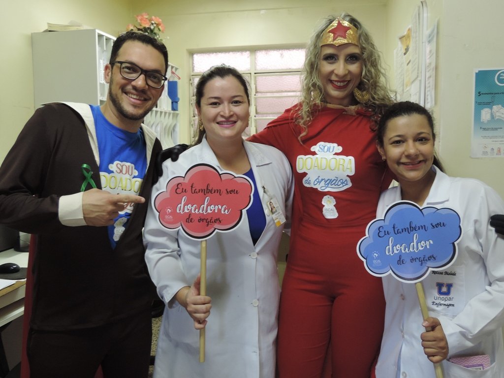 ‘Super-doadora’ faz campanha pela doação de órgãos na Santa Casa de Londrina