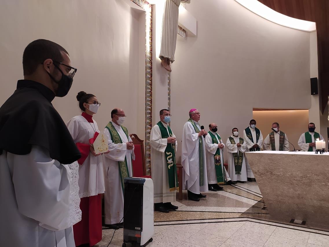 Padre Reinaldo Baggio assume a Paróquia Nossa Senhora de Nazaré