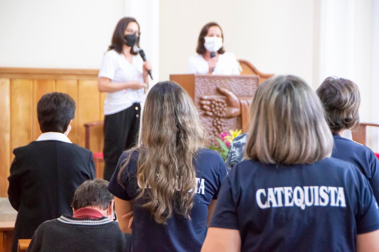 Catequistas peregrinam ao Santuário N. S. Aparecida de Londrina