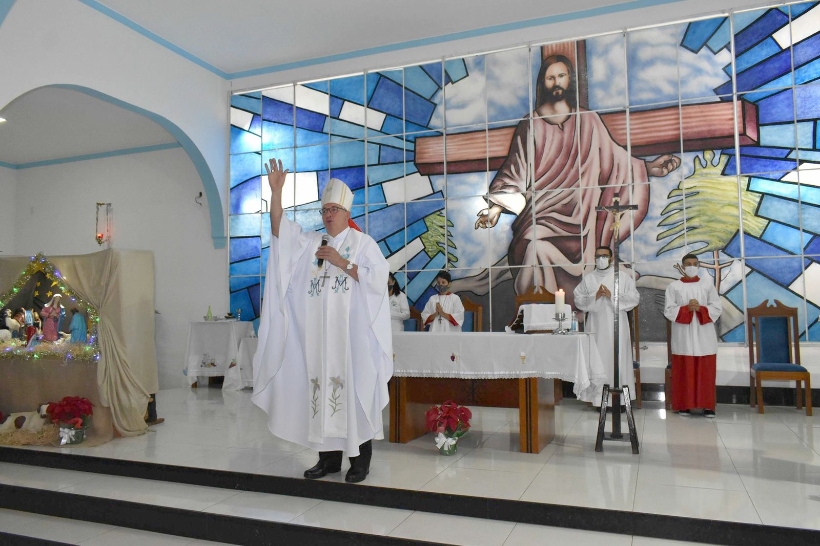Dom Geremias preside missa de fim de ano na Paróquia Nossa Senhora das Graças de Ibiporã