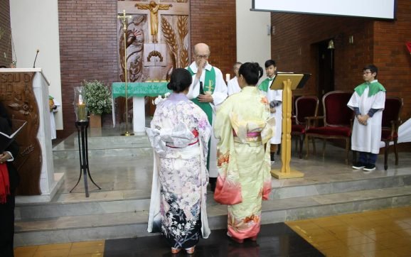 Missa na Paróquia Nipo-brasileira celebra os 114 anos da imigração japonesa no Brasil