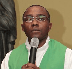 Pe. Augustin Mukamba Basubi