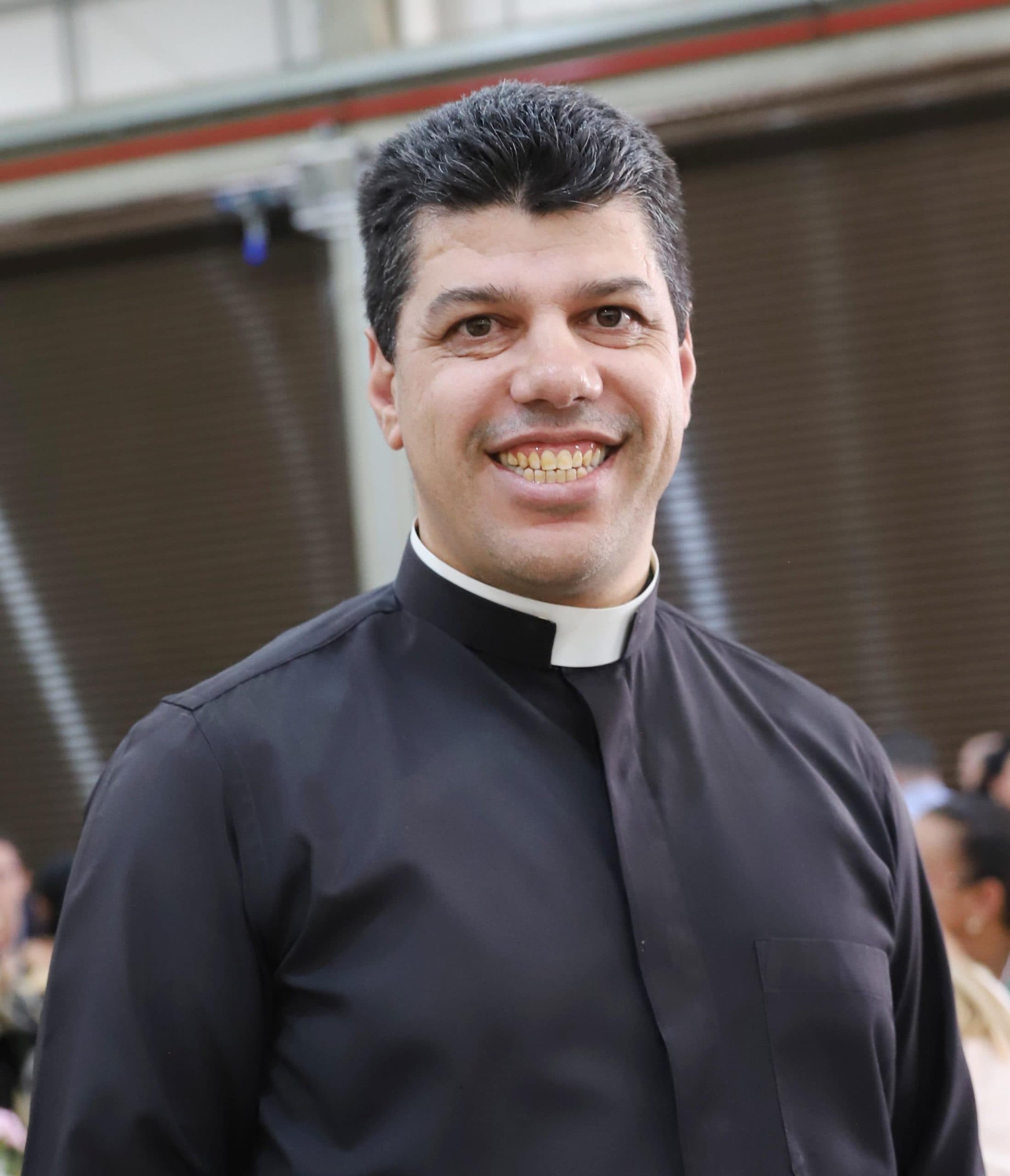 Pe. Marcelo Aparecido Cruz