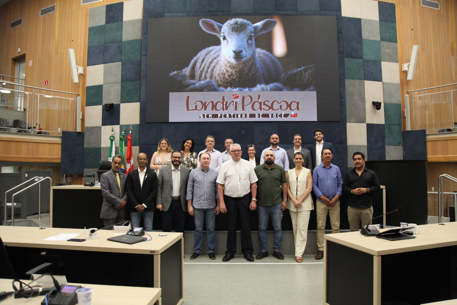 LONDRIPÁSCOA: DOM GEREMIAS FALA SOBRE A ESPIRITUALIDADE DA PÁSCOA NA CÂMARA DE VEREADORES