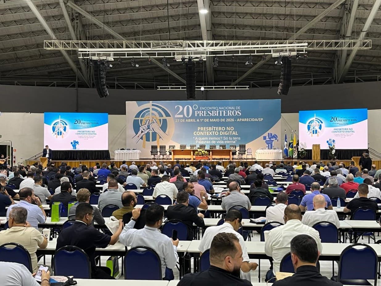 PADRES DE LONDRINA PARTICIPAM DO 20º ENCONTRO NACIONAL DE PRESBÍTEROS EM APARECIDA (SP)
