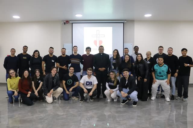 ENCONTRO ARQUIDIOCESANO REUNIU LIDERANÇAS JUVENIS