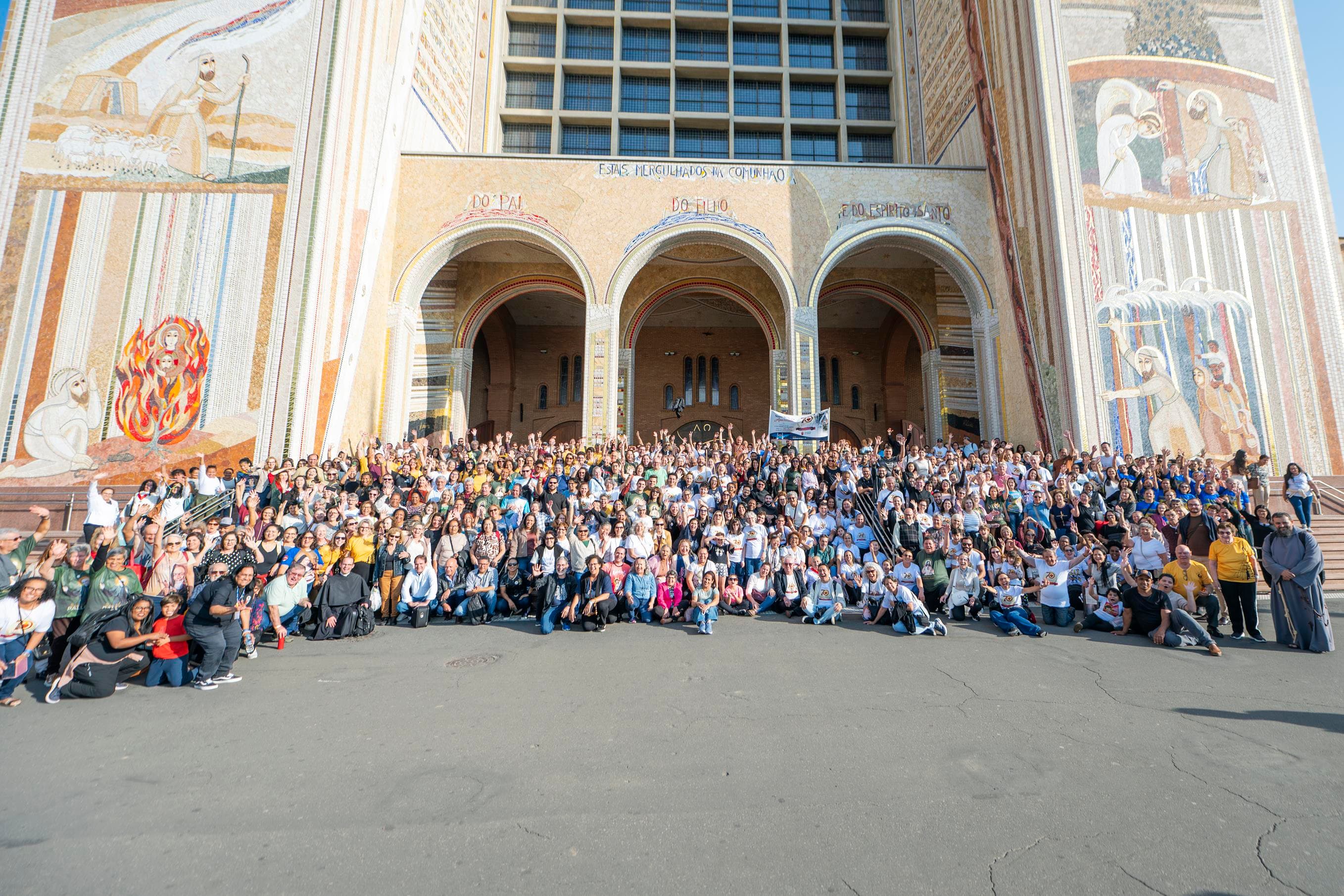 ROMARIA INÉDITA AO SANTUÁRIO NACIONAL DE APARECIDA MARCA OS 70 ANOS DA ARQUIDIOCESE