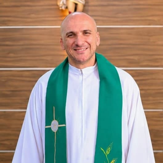 Pe. Teodoro Moreira P. Anaucélison Aparecido (PIME)