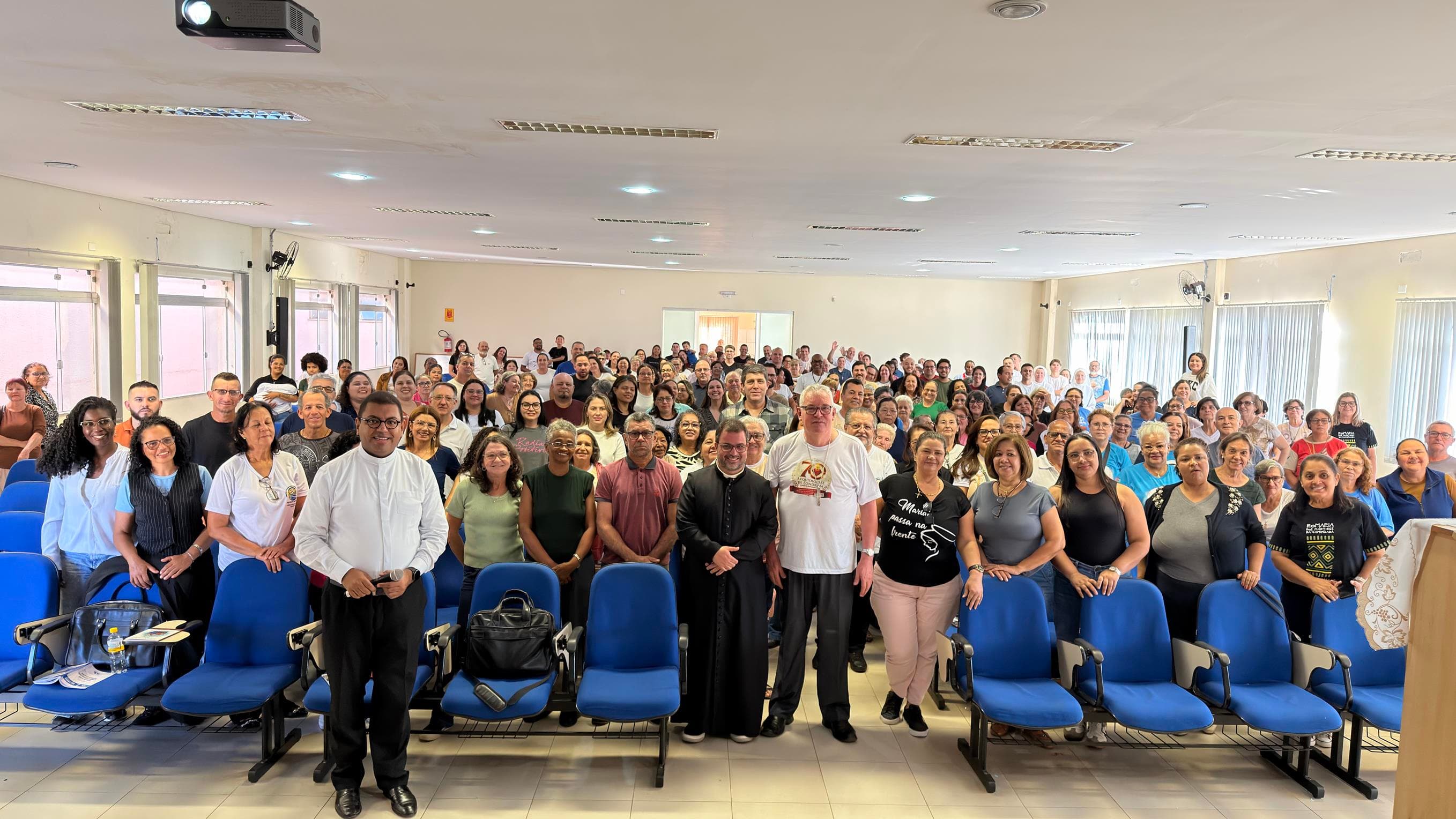 ARQUIDIOCESE DE LONDRINA INICIA FORMAÇÕES DECANAIS SOBRE NOVO PLANO DE AÇÃO EVANGELIZADORA