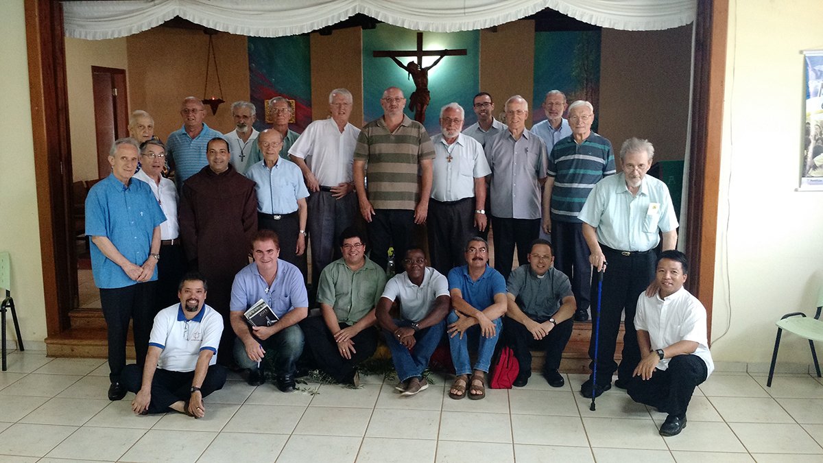 Reunião dos padres religiosos da Arquidiocese de Londrina