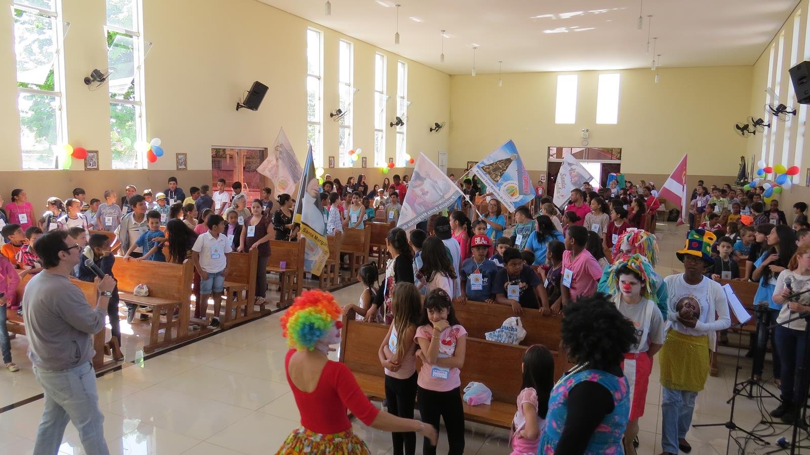 Paróquia Santa Margarida realiza retiro missionário com crianças
