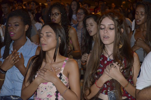 Mais de 500 jovens participam do 4º Jesus na Concha