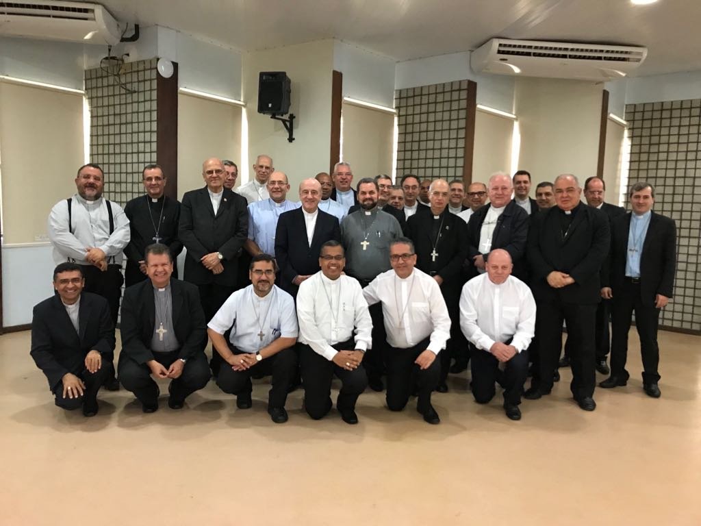 Dom Geremias participa de Encontro dos Bispos das Grandes Metrópoles em Salvador