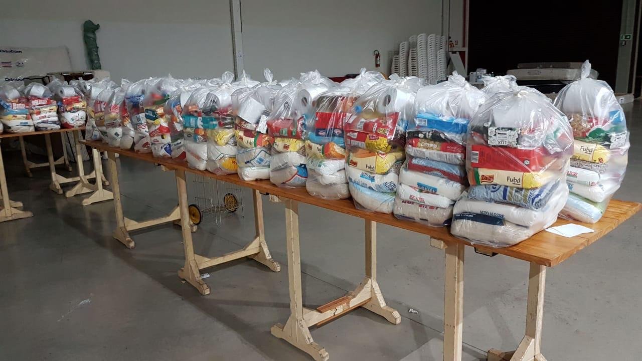 Em cinco dias de campanha Igreja arrecada 4 toneladas de alimentos para doação