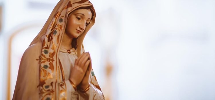 Mês de maio: Como a Igreja cultua Nossa Senhora?