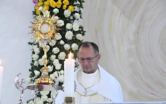 Monsenhor Marcos José será ordenado bispo neste sábado em Londrina