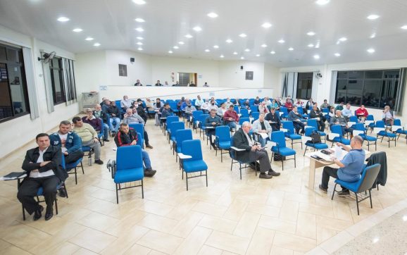 Padres participam da Reunião Geral do Clero nesta quarta e quinta-feira