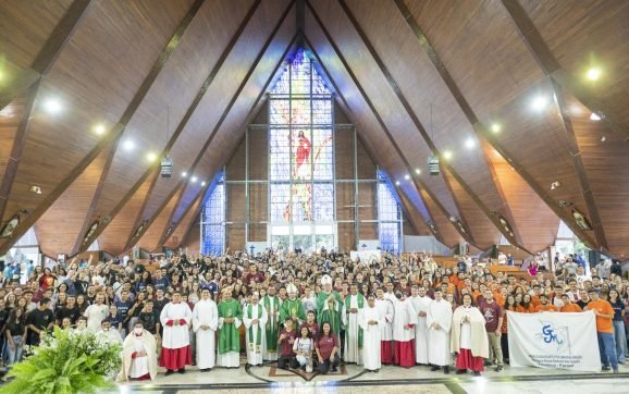 Jornada Missionária reúne centenas de jovens da Arquidiocese de Londrina