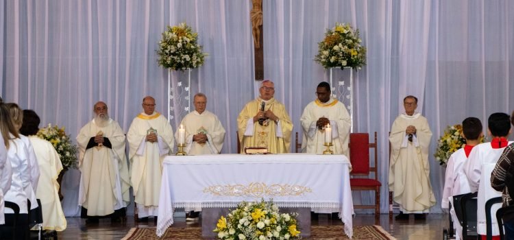 Paróquia Santo Antônio de Cambé celebra 80 anos