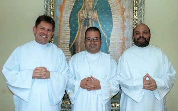 Três seminaristas da arquidiocese serão ordenados diáconos neste sábado
