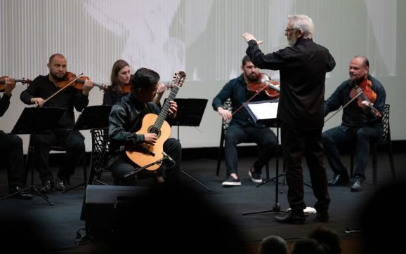 Santuário recebe concerto de Natal da Orquestra de Câmara Solistas de Londrina