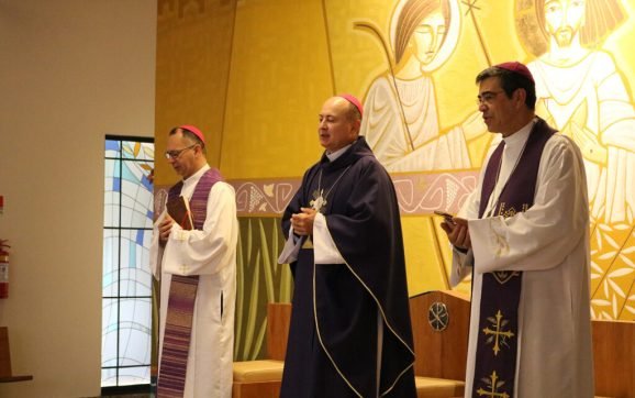Extensa pauta de assuntos marca o 2º dia da Assembleia dos Bispos do Paraná