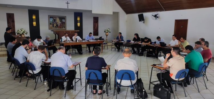 Padres avaliam o Encontro dos Coordenadores Diocesanos da Ação Evangelizadora no Paraná 