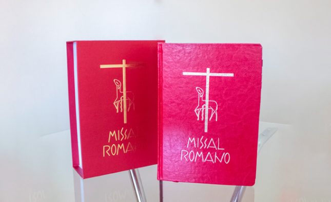 Chegaram os novos missais