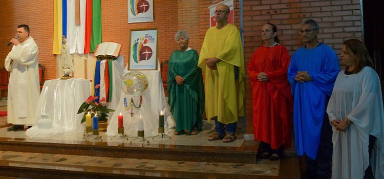 Vigília missionária celebra Mês das Missões na arquidiocese