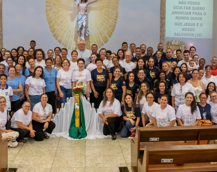 Em visita pastoral ao Decanato Oeste, dom Geremias se encontra com catequistas