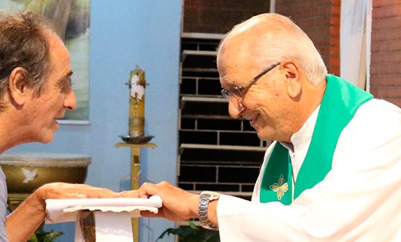 Padre João Bortoloci Filho, SX, assume Paróquia N. S. de Fátima