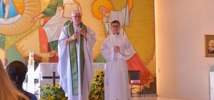 Padre Alessandro Bobinton toma posse na Paróquia Nossa Senhora do Rocio