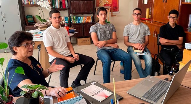 Seminaristas do Propedêutico têm aula no Centro de Pastoral Jesus Bom Pastor