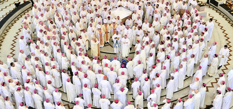 Bispos reunidos em Aparecida divulgam mensagem aos cristãos católicos
