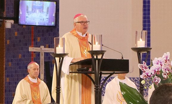 Dom Geremias preside a Santa Missa no terceiro dia da 61ª Assembleia Geral da CNBB