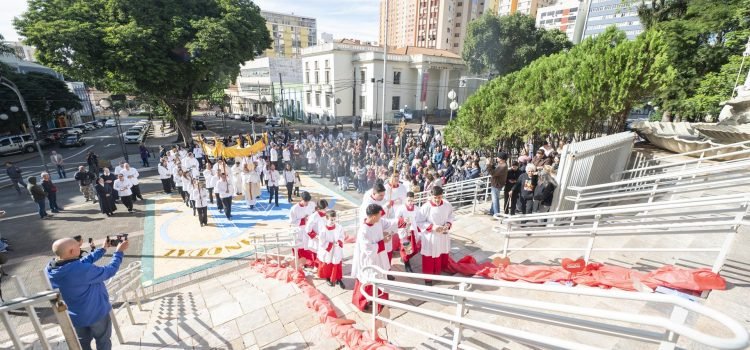 Corpus Christi: Manifestação pública da presença real de Jesus na Eucaristia