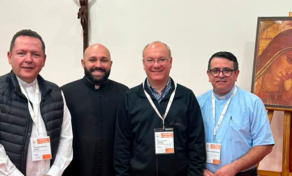 Padre Rafael Solano fala sobre o encontro internacional Párocos para o Sínodo
