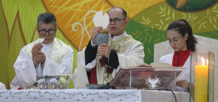 Uma jornada de fé e dedicação: 17 anos de ordenação do padre Lucimar