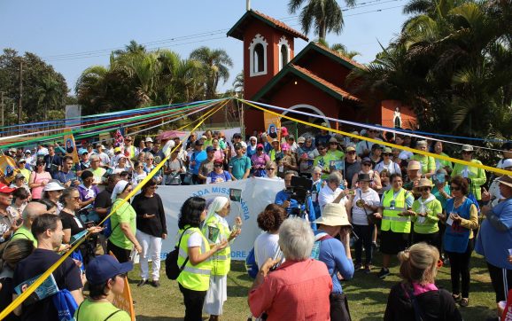 Caminhada Missionária encerra programação de julho dedicada a Madre Leônia