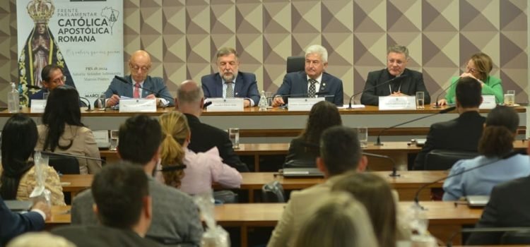 Instalada no Senado Federal uma Frente Parlamentar Católica Apostólica Romana