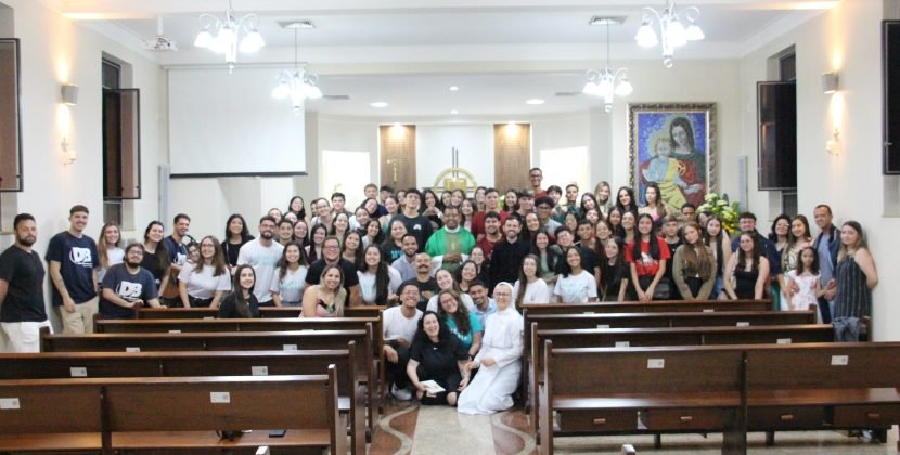 MISSA JOVEM NO SANTUÁRIO EUCARÍSTICO DE LONDRINA