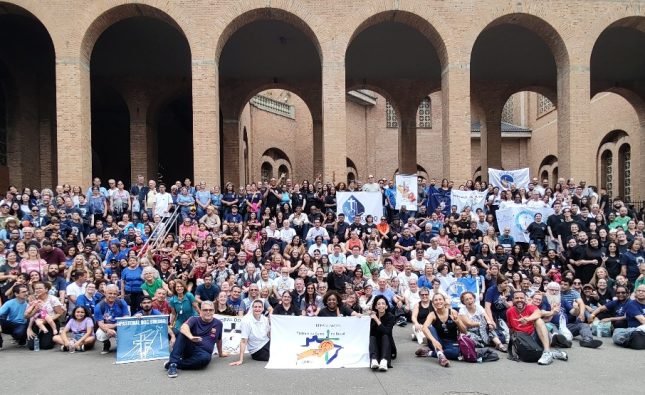 Pastoral do Surdo de Londrina participa da 44ª Romaria Nacional a Aparecida