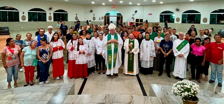 Dom Geremias visita Paróquia Nossa Senhora do Rosário