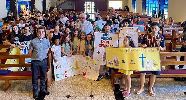 Paróquia Nossa Senhora do Rocio recebe visita pastoral de dom Geremias