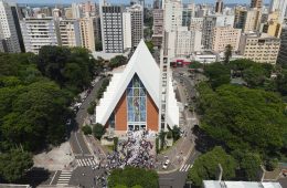 Abertura do Jubileu 2025 na Arquidiocese de Londrina: peregrinos de esperança