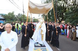 Paróquias do Decanato Oeste de Londrina celebram Corpus Christi com fé e sinodalidade