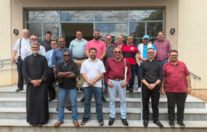 Encontro padres de 6 a 25 anos de ministério (2)