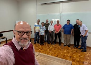 Encontro dos padres com mais de 25 anos de ministério