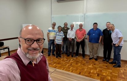 Encontro padres mais de 25